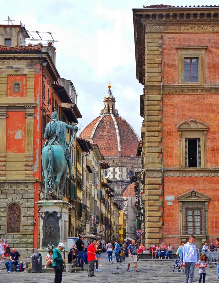 Historic Center Palace - Huge 4 Bedrooms Santa Croce Apartment - By LikehomeFlorença Exterior foto