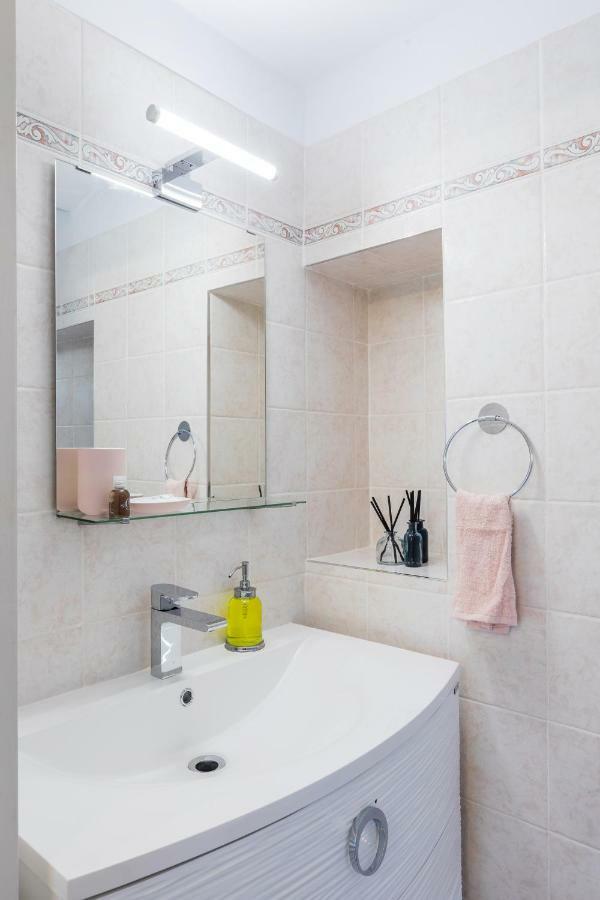 Historic Center Palace - Huge 4 Bedrooms Santa Croce Apartment - By LikehomeFlorença Exterior foto